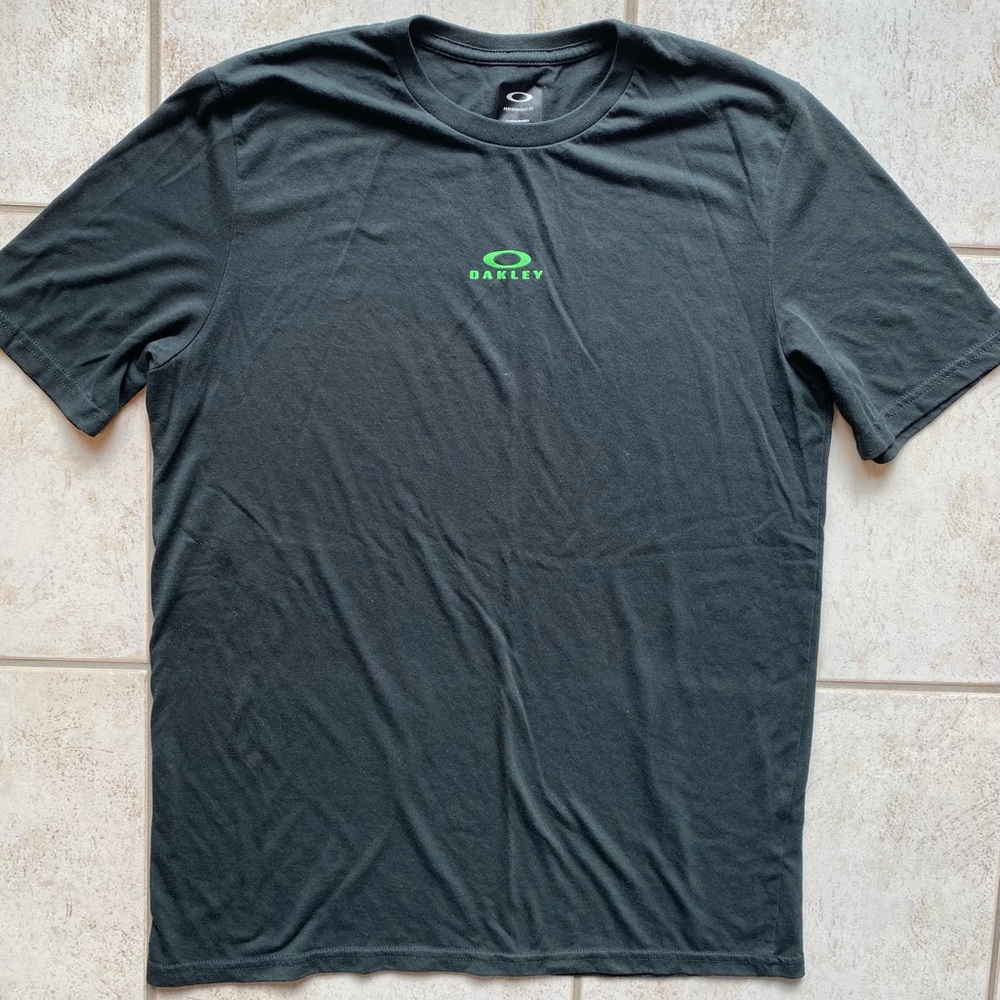 Oakley shirt forest green